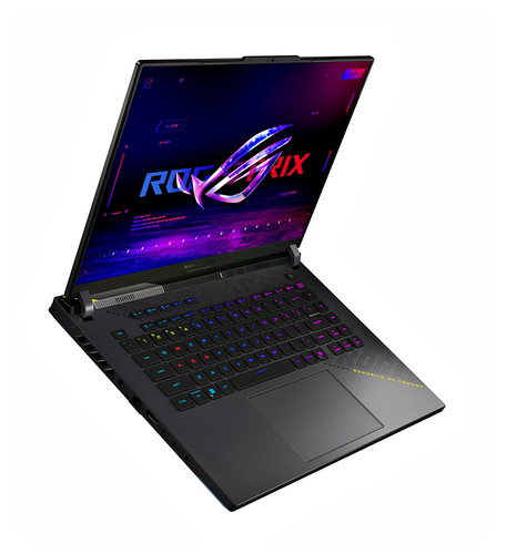 2024 g 16 web green 05.jpg