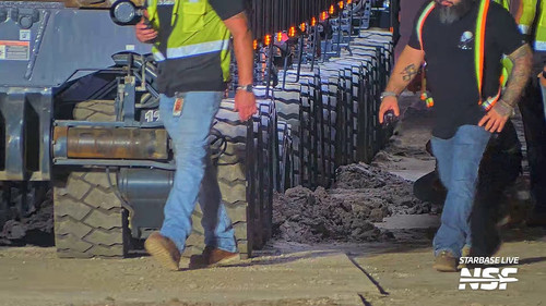 NW6kf6Ro8AB dq3j.jpg