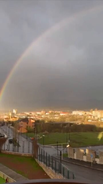 3jE ECZkgeqm PaY.jpg