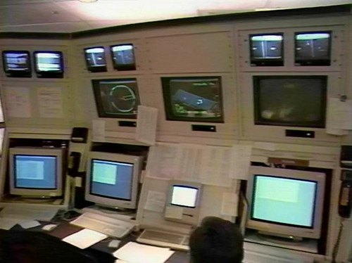 cap NOVA.S17E02.Race.for.the.Top.1990.VHSRip.AAC2.0.x264 astro 00 06 16 02.jpg