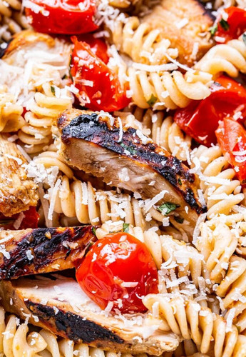 balsamic grilled chicken tomato basil pasta pic 680x985.jpg