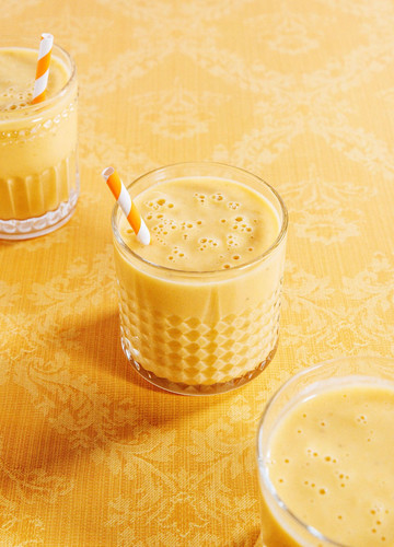 orange creamsicle smoothie 13.jpg