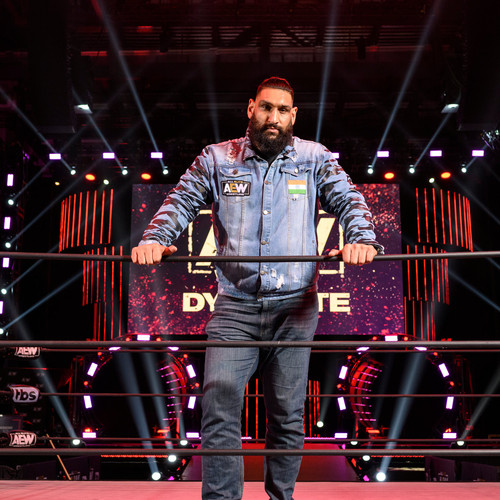 00nba singh wrestling 1 dfd1 mediumSquareAt3X.jpg