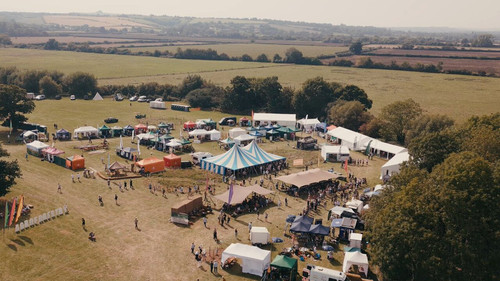 UClY qVaBmf4WCNf.jpg