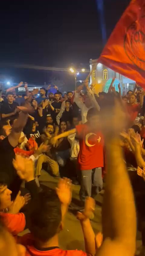 krhvVuE 3UgZV0dm.jpg