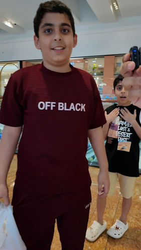 pih6DbWuBurRUqAz.jpg
