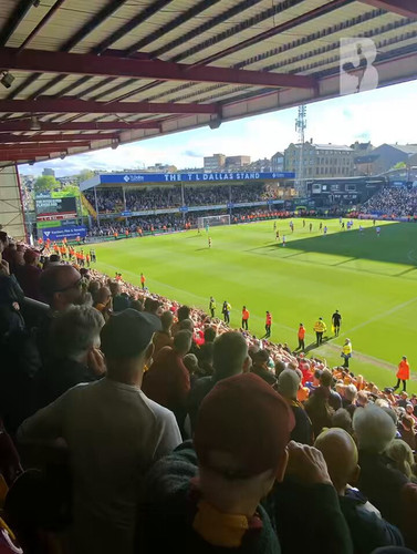 Rrds2EEaWyl6z Ex.jpg