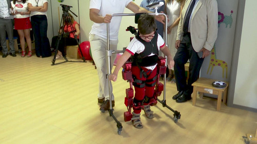 N h6S3qkqzvnbhYG.jpg