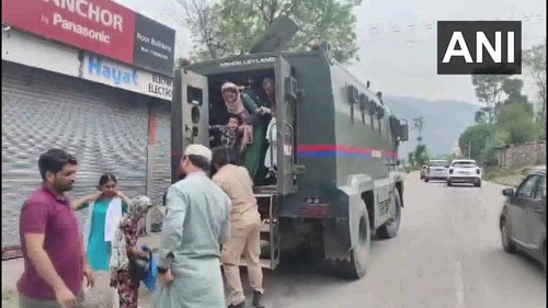 uNdjeE9R3LpImDiq.jpg