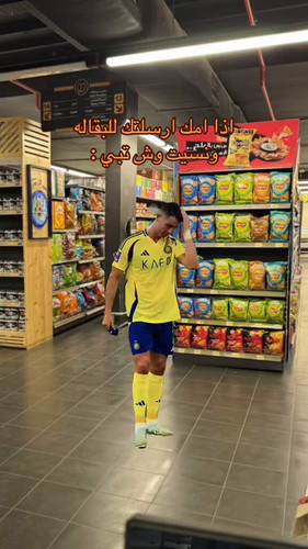 k Llt8C1cQTHH1lG.jpg