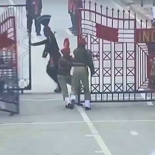 kXjUIjzCTwZbRu5y.jpg