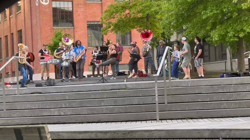 NlhPWIdG zqUVv7E.jpg