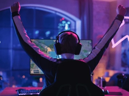 HC Custom Computers & Gaming PC.jpg