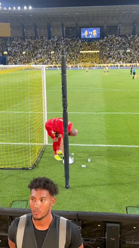 qVtgUl a59SdELXc.jpg