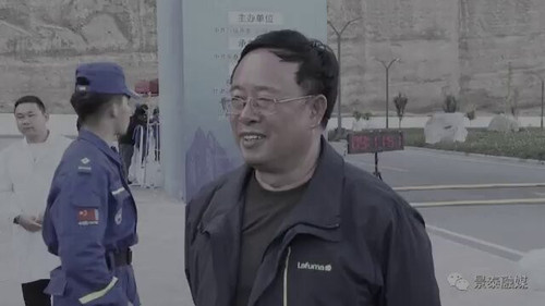 XgHk0Mma4xJUjbI3.jpg