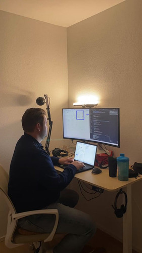 HrDr dvdIZyUp6cx.jpg