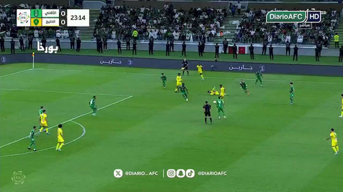 0FVSQHaIVAkRrW n.jpg