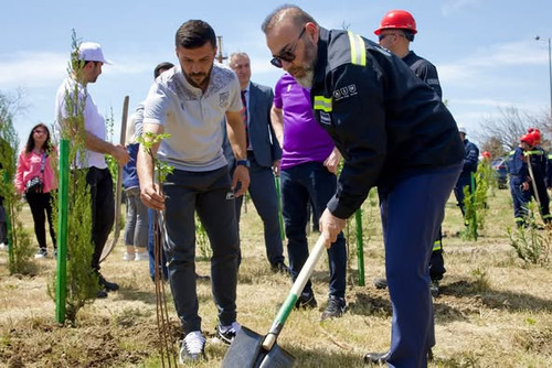 495372101 1256964719763077 5208061011469180217 n.jpg?stp=dst jpg p526x395 tt6& nc cat=109&ccb=1 7& n.jpg