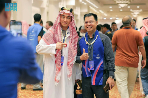 Gqc81AKXQAA qFC.jpg