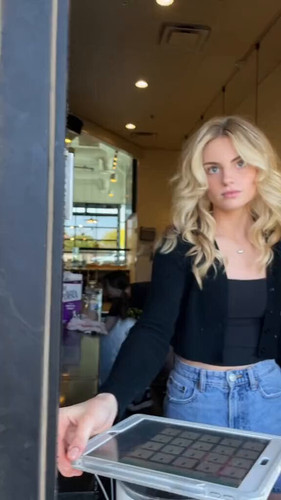 nc V DjzvJqnRmBE.jpg