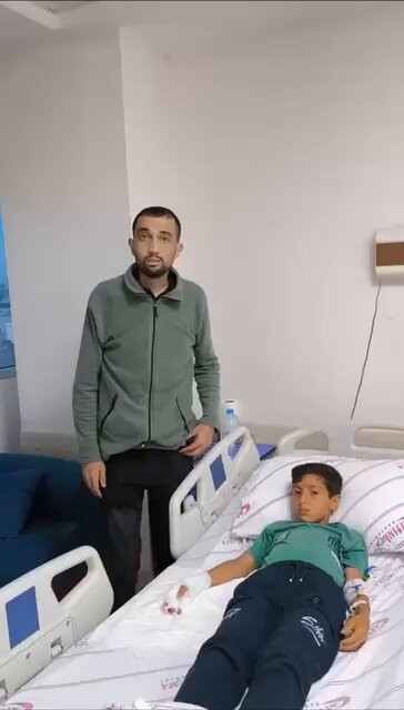 bWKEyyVMZ b4a4CL.jpg