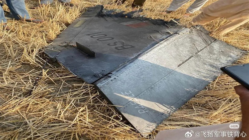 Camera XHS 17466364935581040g2sg31h6f2e8djukg5oql1h965ne4kmd45v8.jpg