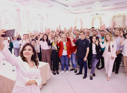 495927163 18378399898184449 2216523124556767037 n.jpg?stp=dst jpg s720x720 tt6& nc cat=110&ccb=1 7& .jpg