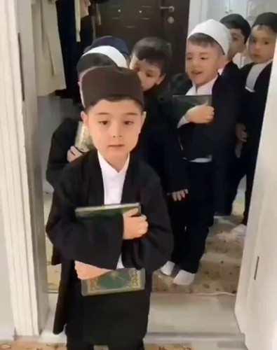 hirV3xhua4s n H2.jpg