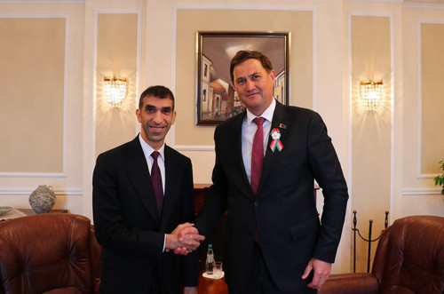 Gqb g3bXEAE6eUC.jpg