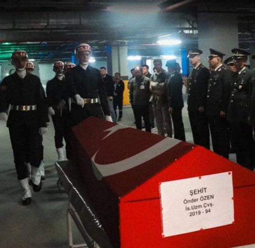 Gqc GGWXwAAB4T3.jpg