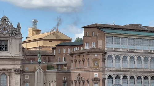 paGoYmVHUlGootA .jpg