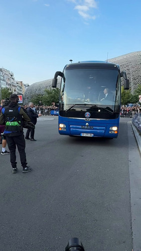 b2fDRk2UlBTo1Z O.jpg