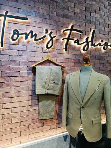Tailor Bangkok: Experience Bespoke Elegance with Tom’s Fashion.jpg
