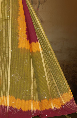 Payal Gold Pallu View.png