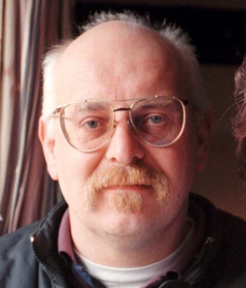 41312160540 11755056 1oitci48 e1744634464643 481x564.jpg