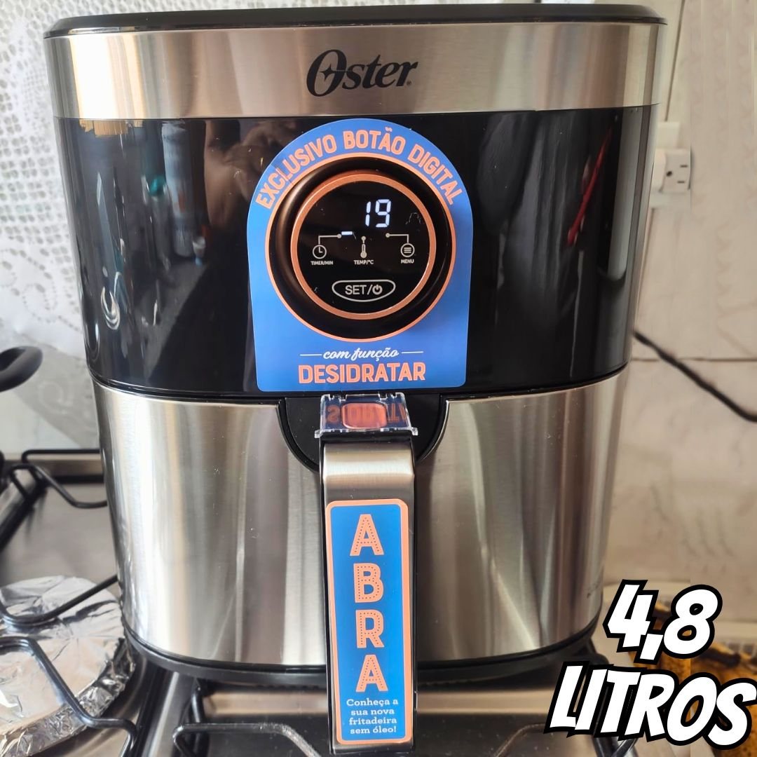 Fritadeira Air Fryer Sem Óleo Ofrt660 Preta/inox Oster 4,8l Cor Preto
