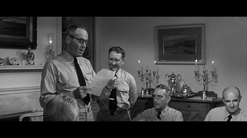 cap In.Harms.Way.1965.1080p.Blu ray.Remux.AVC.TrueHD.5.1 PP 01 16 40 04.jpg