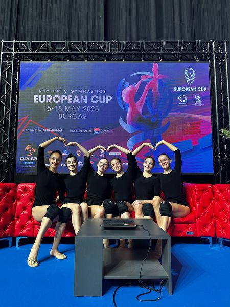 GrUP7QFXsAAdYoS.jpg