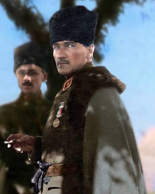 GrTvh5nXUAALLVL.jpg