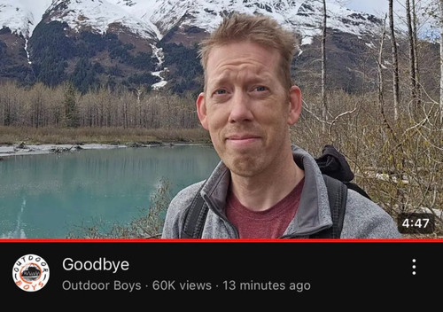 GrVWNICbkAA DVJ.jpg