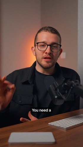 hyPwnoYdXPvbRXgF.jpg