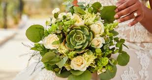 Bridal Florist: Crafting the Perfect Blooms for Your Special Day.jpg