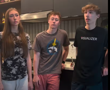 trio2.png