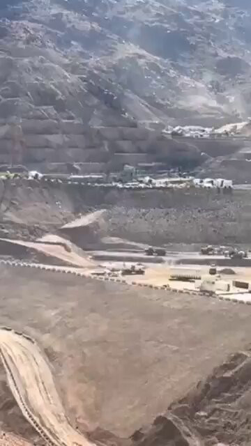 ks5KsTHO1 TTGyhi.jpg
