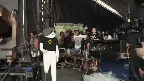 Xgaa0b48CvsUwgnJ.jpg