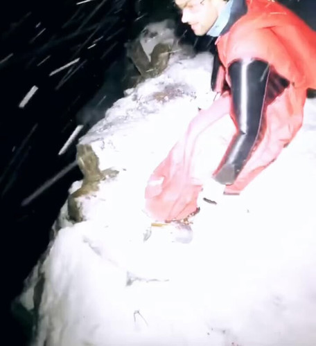 J6dFi0nFEj8gaO1A.jpg