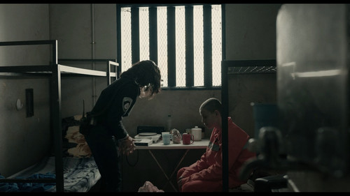 Bad.Boy.S01E02.1080p.NF.WEB DL.CZ HE.AAC2.0.x264 My.mkv snapshot 09.01 [2025.05.03 09.59.24]