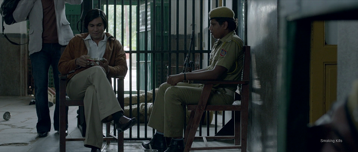 Main aur charles - Thalamovies