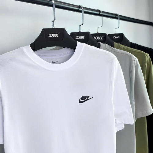 Camiseta Nike Sportswear Club Masculina.jpg