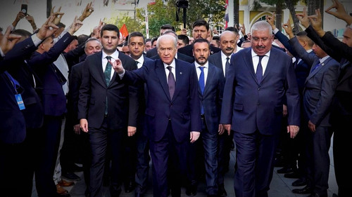 QWymEGl gYkG1JpE.jpg